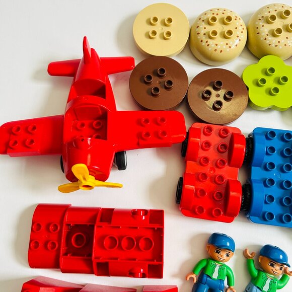 LEGO Duplo Mixed Lot Airplane Cars Figures Window Flowers Cupcake Blocks 71 pcs - Picture 9 of 10